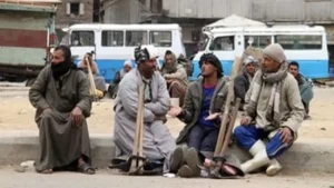 عدد عمال التراحيل في مصر يصل إلى 2.5 مليون وينعكس على سوق العمل والاقتصاد